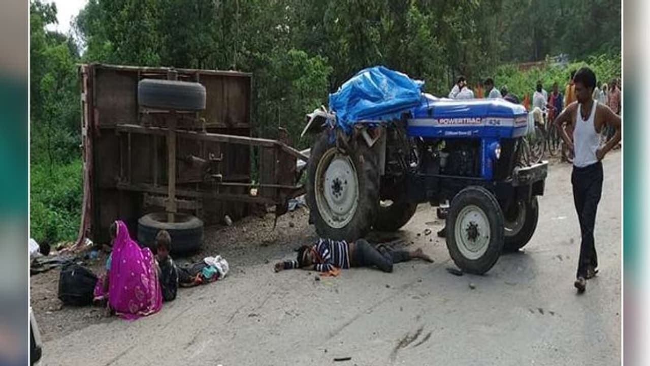 घाटी की ढलान पर ट्रैक्टर को न्यूट्रल करते ही ड्राइवर के उड़े होश घाटी की ढलान पर ट्रैक्टर को न्यूट्रल करते ही ड्राइवर के उड़े होश