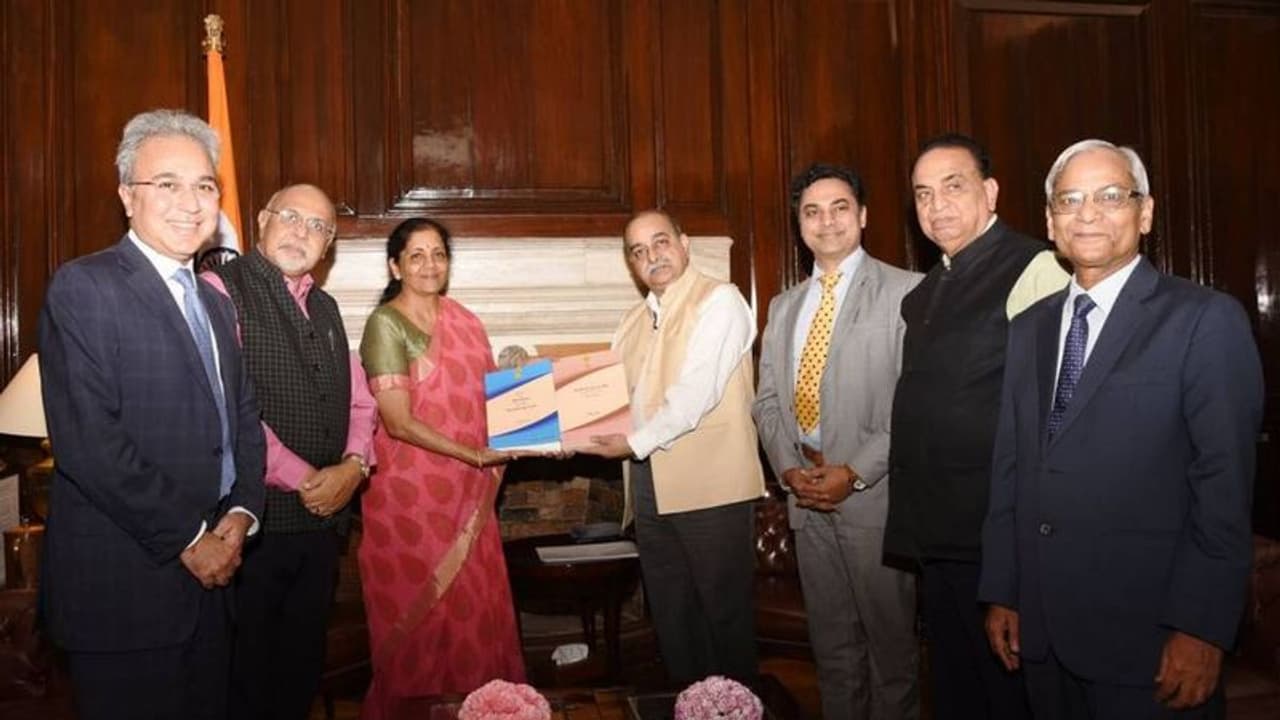 రూ.5 లక్షల వరకు ఐటీ వద్దు! రూ.5 లక్షల వరకు ఐటీ వద్దు!