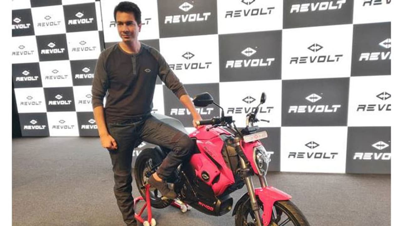 విపణిలోకి కృత్రిమ మేధ ఎలక్ట్రిక్ బైక్ రివోల్ట్ ‘ఆర్వీ 400’ విపణిలోకి కృత్రిమ మేధ ఎలక్ట్రిక్ బైక్ రివోల్ట్ ‘ఆర్వీ 400’