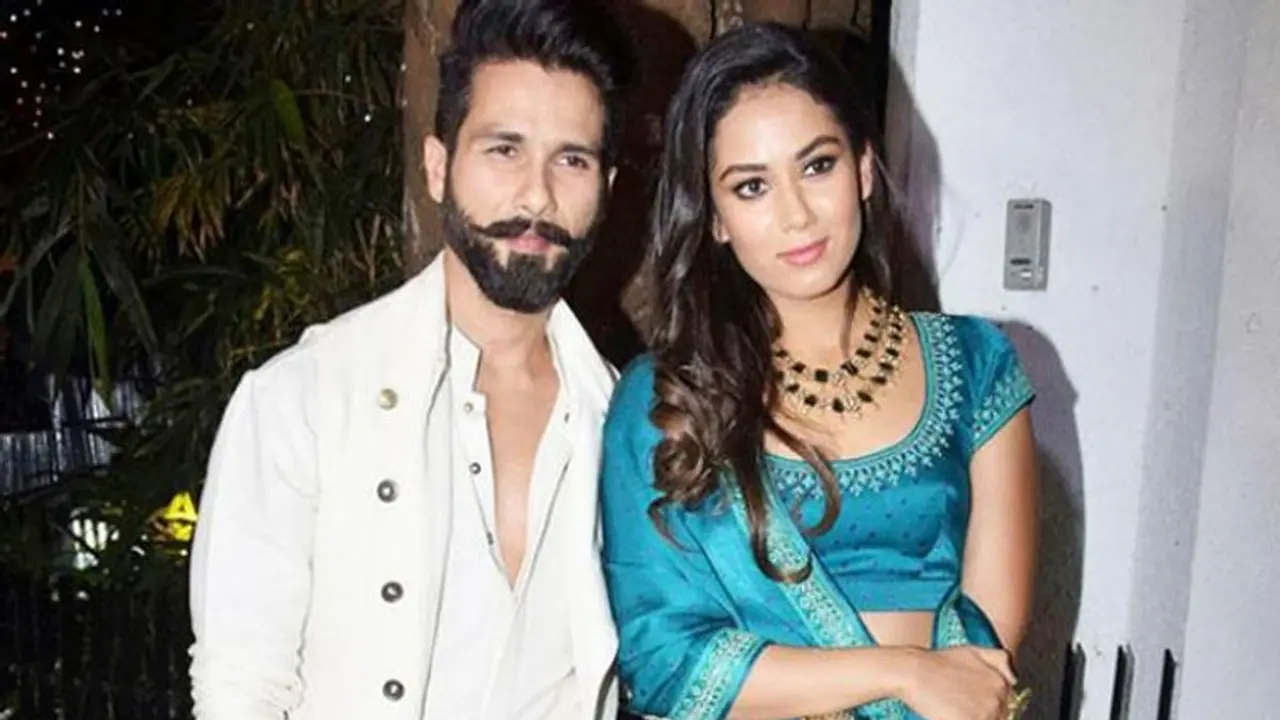 56 కోట్ల ఫ్లాట్ కొనుగోలు చేసిన సెలెబ్రిటీ కపుల్! 56 కోట్ల ఫ్లాట్ కొనుగోలు చేసిన సెలెబ్రిటీ కపుల్!