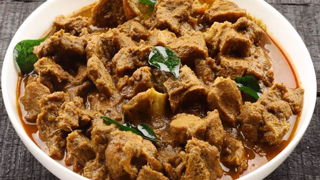 ತರಕಾರಿ ಮಾರುವ ನೆಪದಲ್ಲಿ ಗೋಮಾಂಸ ಮಾರಾಟ: ಪತ್ತೆ ಮಾಡಿದ ಗ್ರಾಹಕ