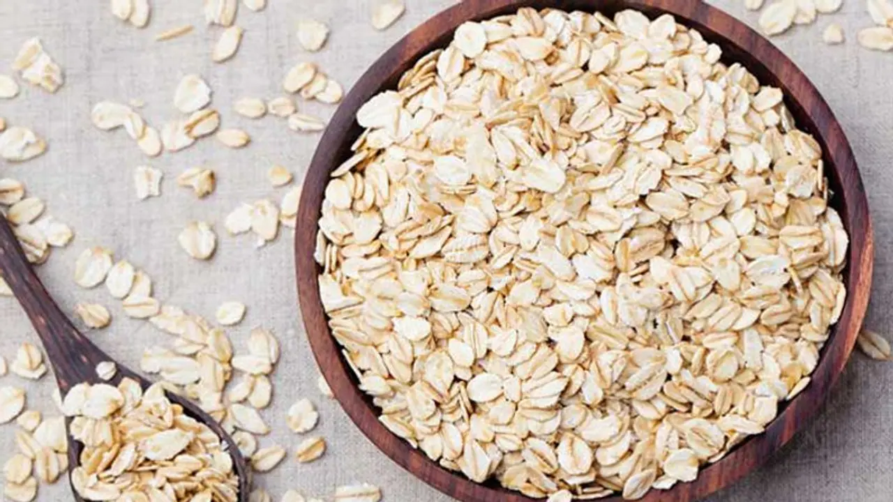 ദിവസവും ഓട്സ് കഴിക്കുന്നത് ശീലമാക്കൂ, ഗുണങ്ങൾ ചെറുതൊന്നുമല്ല ദിവസവും ഓട്സ് കഴിക്കുന്നത് ശീലമാക്കൂ, ഗുണങ്ങൾ ചെറുതൊന്നുമല്ല