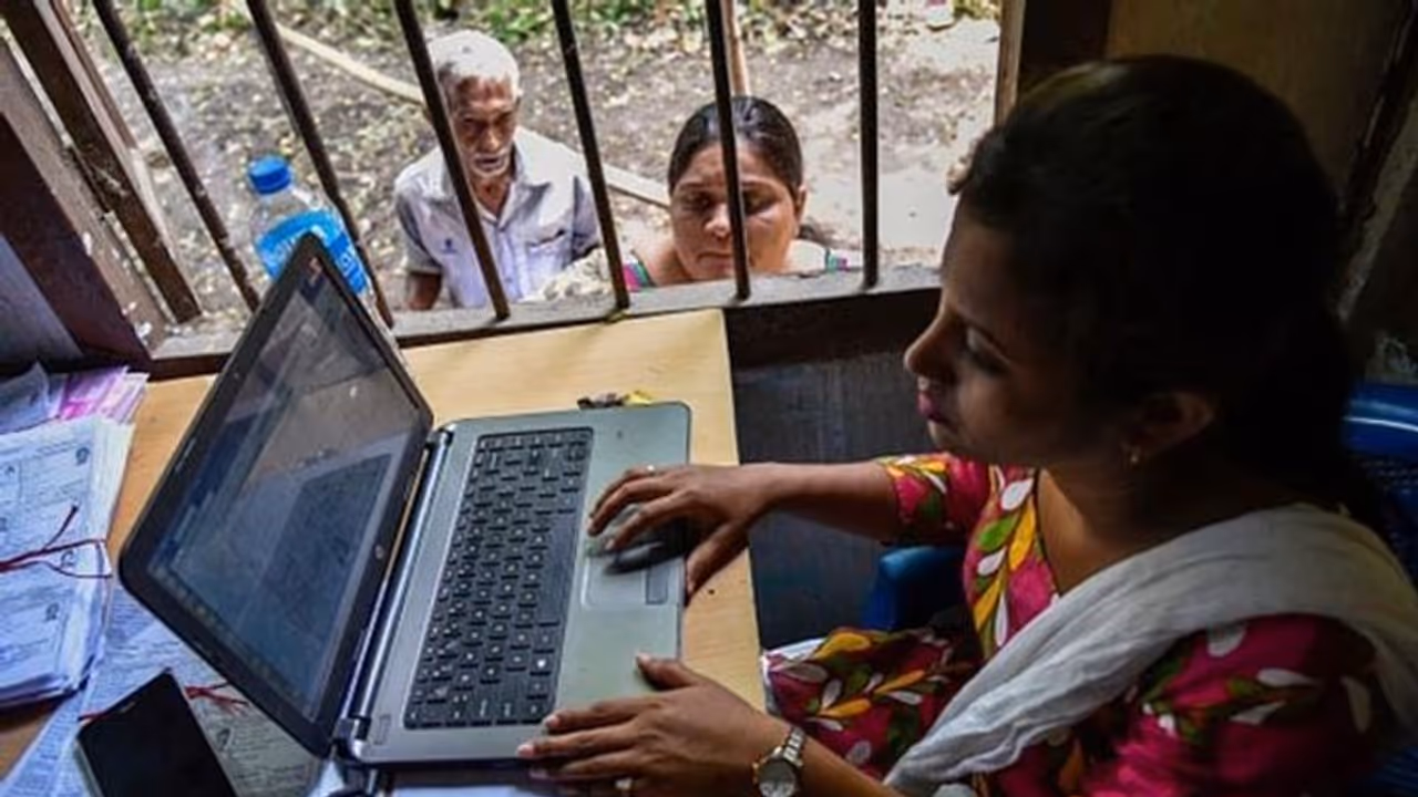 অসমে এনআরসি র চূড়ান্ত তালিকা প্রকাশ, কোথায় কীভাবে দেখবেন আপনার নাম,জেনে নিন