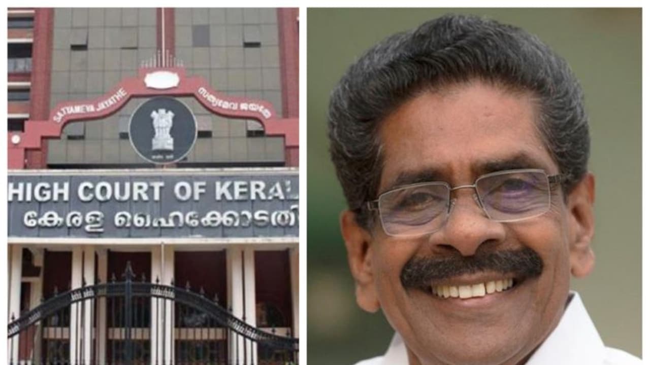 പിഎസ്സി പരീക്ഷാത്തട്ടിപ്പ്: ഹൈക്കോടതി നിര്ദ്ദേശം സ്വാഗതാര്ഹമെന്ന് മുല്ലപ്പള്ളി പിഎസ്സി പരീക്ഷാത്തട്ടിപ്പ്: ഹൈക്കോടതി നിര്ദ്ദേശം സ്വാഗതാര്ഹമെന്ന് മുല്ലപ്പള്ളി