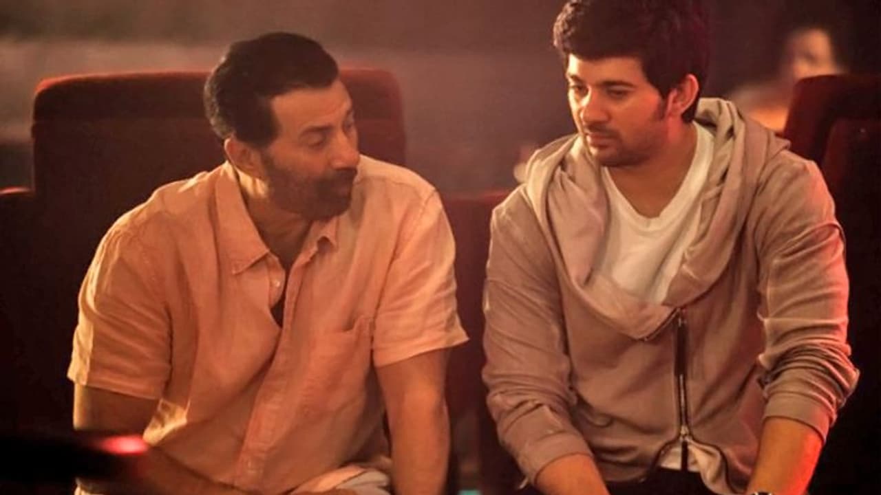 जब धर्मेन्द्र के पोते को एक शख्स ने उठाकर पटक दिया, फिर पूछा तू सचमुच सनी देओल का बेटा है? जब धर्मेन्द्र के पोते को एक शख्स ने उठाकर पटक दिया, फिर पूछा तू सचमुच सनी देओल का बेटा है?