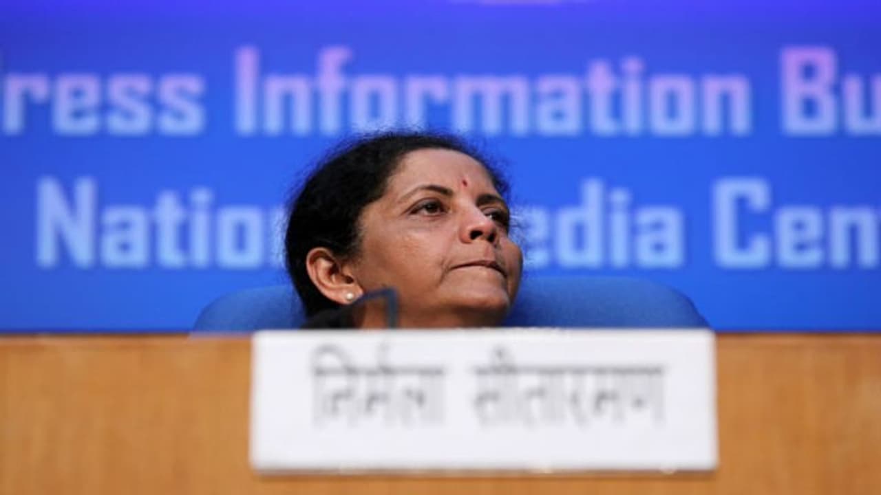 ৬ বছরে সর্বনিম্ন, আর্থিক বৃদ্ধির হার নামল ৫ শতাংশে