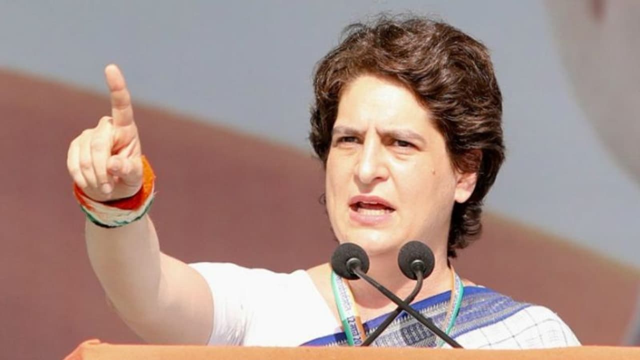 जीडीपी विकास दर में गिरावट: प्रियंका का तंज अच्छे दिन का भोंपू बजाने वाली भाजपा ने अर्थव्यवस्था को किया पंचर जीडीपी विकास दर में गिरावट: प्रियंका का तंज अच्छे दिन का भोंपू बजाने वाली भाजपा ने अर्थव्यवस्था को किया पंचर