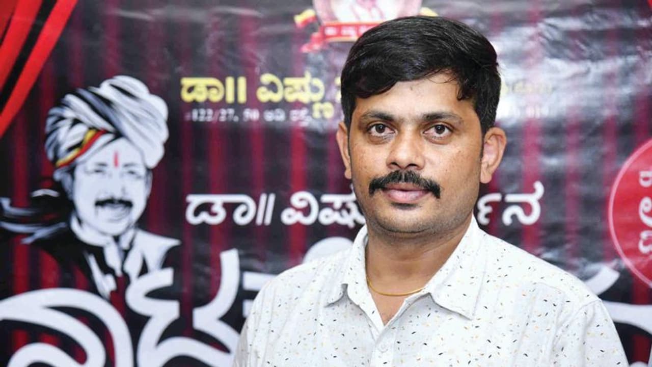 ಸಿನಿಮಾ ನಿರ್ಮಾಣಕ್ಕಿಳಿದ ವಿಷ್ಣು ಸೇನಾ ಅಧ್ಯಕ್ಷ ಶ್ರೀನಿವಾಸ್! ಸಿನಿಮಾ ನಿರ್ಮಾಣಕ್ಕಿಳಿದ ವಿಷ್ಣು ಸೇನಾ ಅಧ್ಯಕ್ಷ ಶ್ರೀನಿವಾಸ್!