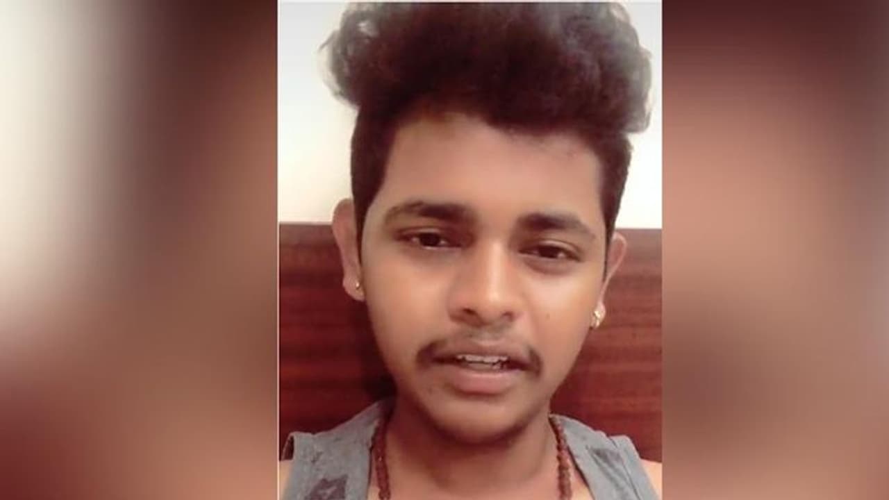 हिट टॉक वीडियो पोस्ट करने के बाद लड़के ने कर ली आत्महत्या, कहा मेरी मां की देखभाल करना