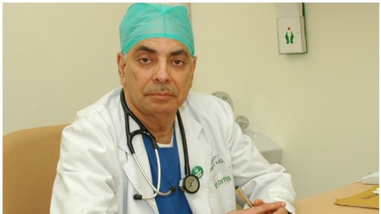 രക്തപരിശോധനാഫലം എസ്എംഎസ് അയച്ചു; ഡോക്ടറെ 'ഹവാല ഇടപാടില്' എന്ഐഎ പിടികൂടി! രക്തപരിശോധനാഫലം എസ്എംഎസ് അയച്ചു; ഡോക്ടറെ 'ഹവാല ഇടപാടില്' എന്ഐഎ പിടികൂടി!