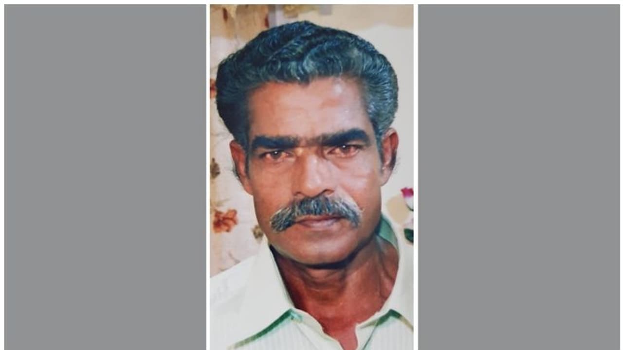 പിക്കപ്പ് വാനിടിച്ച് കാല്നടയാത്രക്കാരന് മരിച്ചു പിക്കപ്പ് വാനിടിച്ച് കാല്നടയാത്രക്കാരന് മരിച്ചു