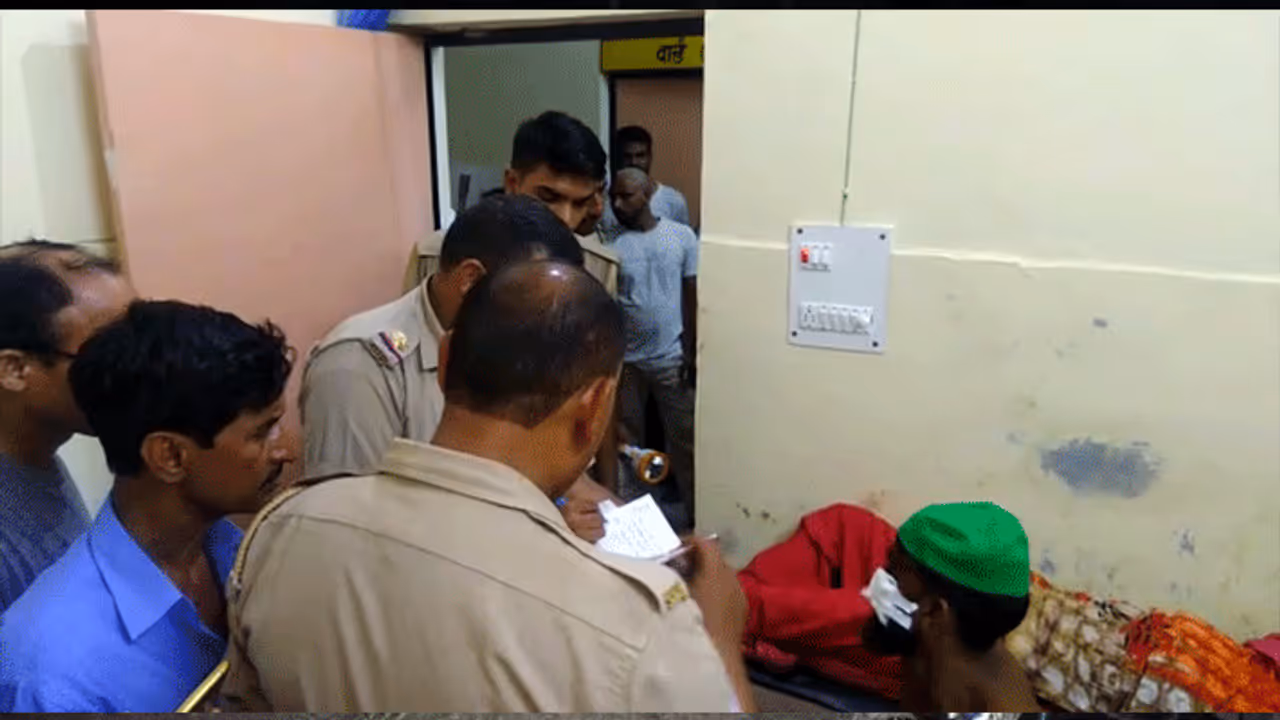 एक झटके में मौत के मुंह में समा गया पूरा परिवार, नहीं था कोई बचाने वाला चीखते रहे पति पत्नी और बच्चे एक झटके में मौत के मुंह में समा गया पूरा परिवार, नहीं था कोई बचाने वाला चीखते रहे पति पत्नी और बच्चे