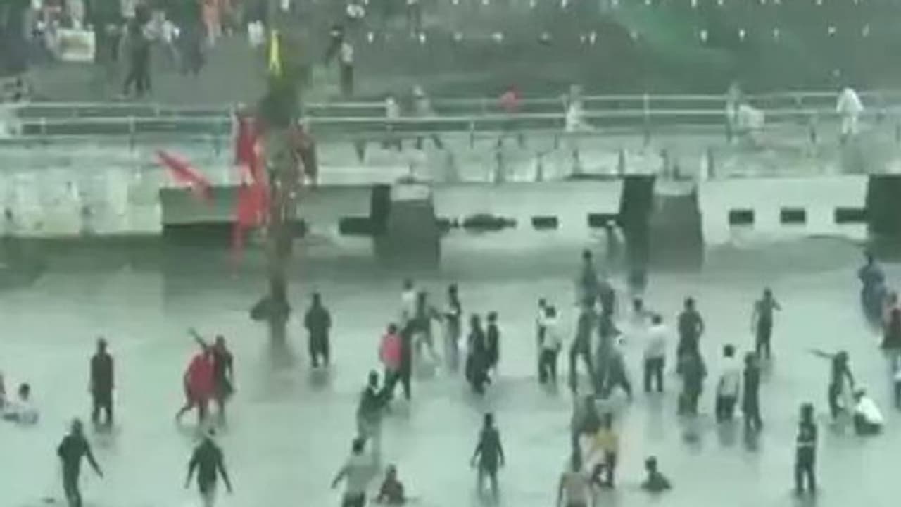 ಕಲ್ಲು ಹೊಡೆಯುವ ಹಬ್ಬದ ಆಟ : 400 ಮಂದಿಗೆ ಗಾಯ! ಕಲ್ಲು ಹೊಡೆಯುವ ಹಬ್ಬದ ಆಟ : 400 ಮಂದಿಗೆ ಗಾಯ!