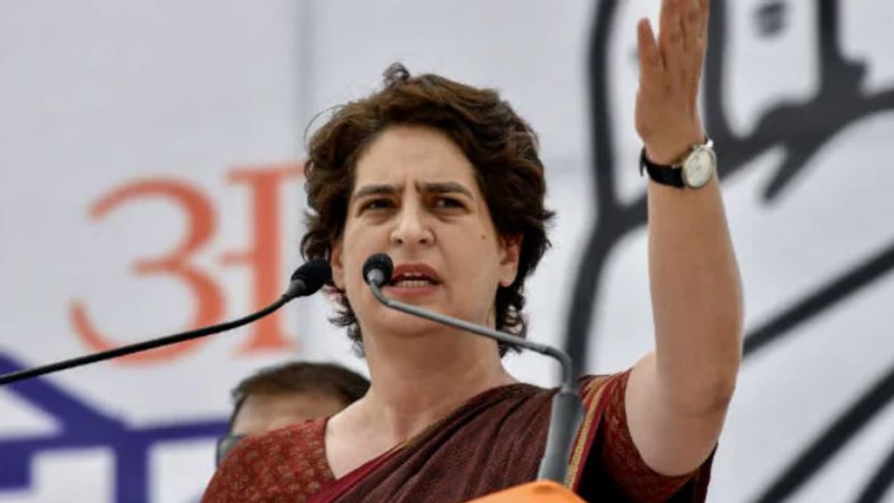 प्रियंका बना रही हैं योगी सरकार के खिलाफ कांग्रेस का रोडमैप