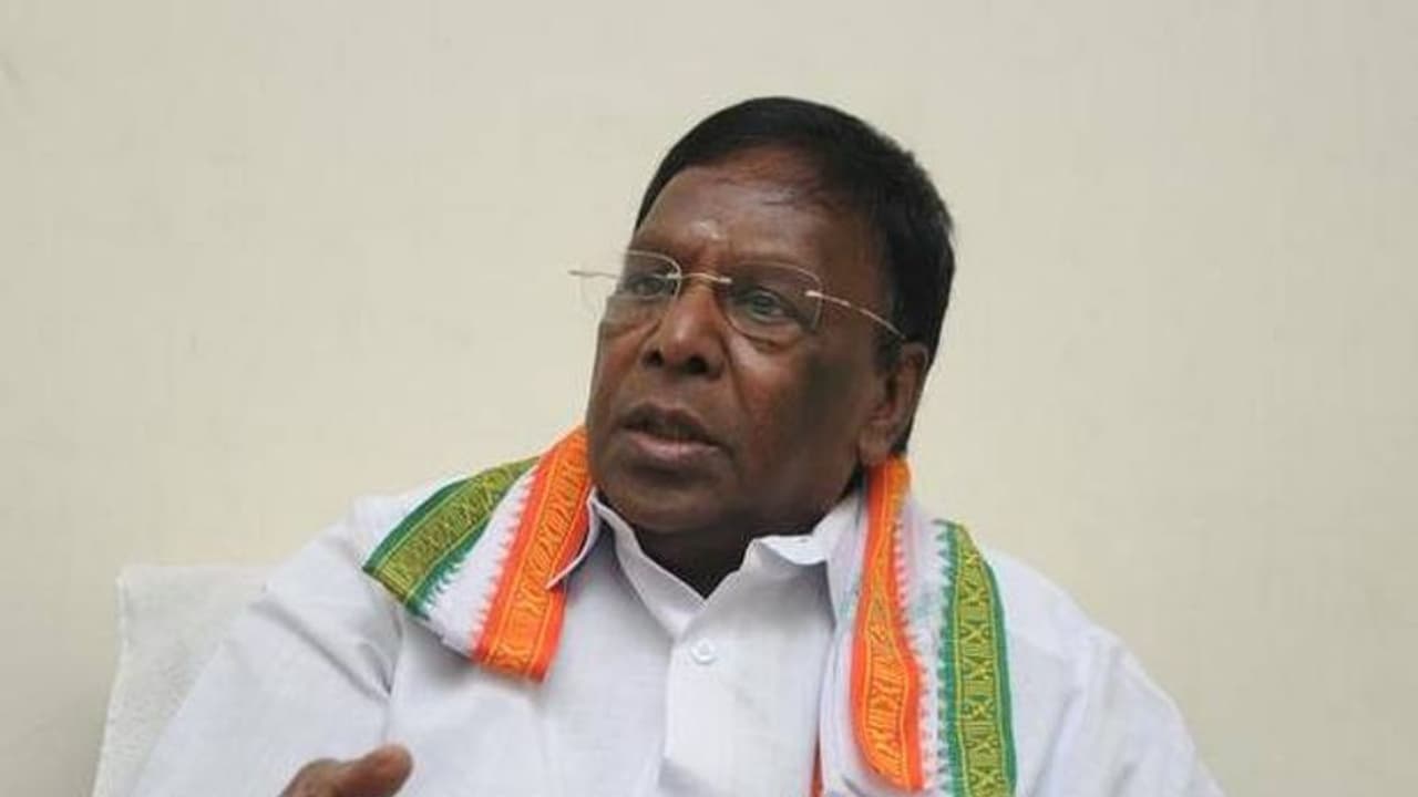 இப்போதைக்கு ஆட்சியை டிஸ்மிஸ் செய்தாலும் கவலையில்லை...!! கெத்துகாட்டும் தமிழ் முதலமைச்சர்...!! இப்போதைக்கு ஆட்சியை டிஸ்மிஸ் செய்தாலும் கவலையில்லை...!! கெத்துகாட்டும் தமிழ் முதலமைச்சர்...!!