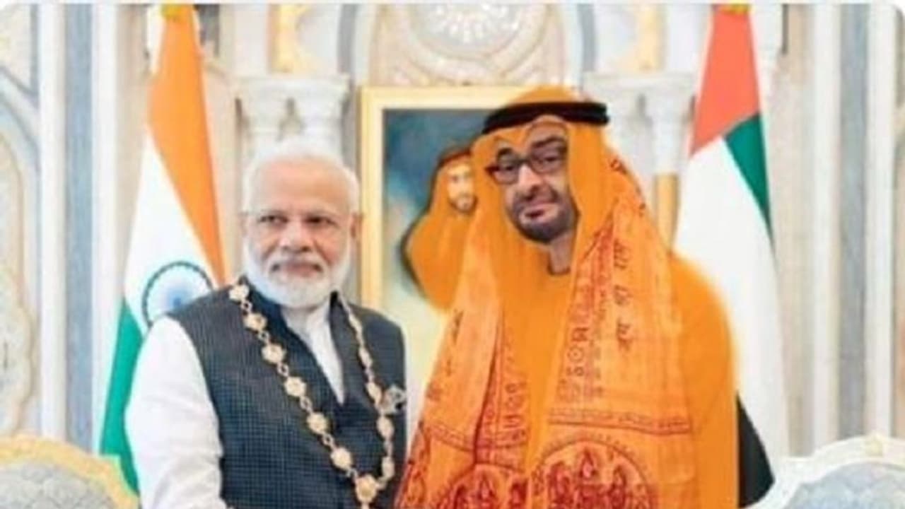 Fact Check: ಮೋದಿ ಭೇಟಿ ವೇಳೆ ಕೇಸರಿ ಬಟ್ಟೆ ಧರಿಸಿದ್ರಾ ದುಬೈ ರಾಜಕುಮಾರ? Fact Check: ಮೋದಿ ಭೇಟಿ ವೇಳೆ ಕೇಸರಿ ಬಟ್ಟೆ ಧರಿಸಿದ್ರಾ ದುಬೈ ರಾಜಕುಮಾರ?