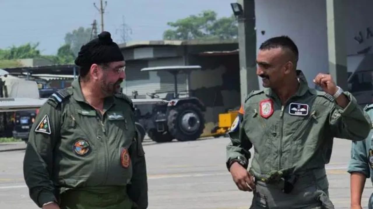 ಅಭಿನಂದನ್ ವಾಯುಪಡೆ ಘಟಕಕ್ಕೆ ಪ್ರಶಂಸನಾ ಗೌರವ! ಅಭಿನಂದನ್ ವಾಯುಪಡೆ ಘಟಕಕ್ಕೆ ಪ್ರಶಂಸನಾ ಗೌರವ!