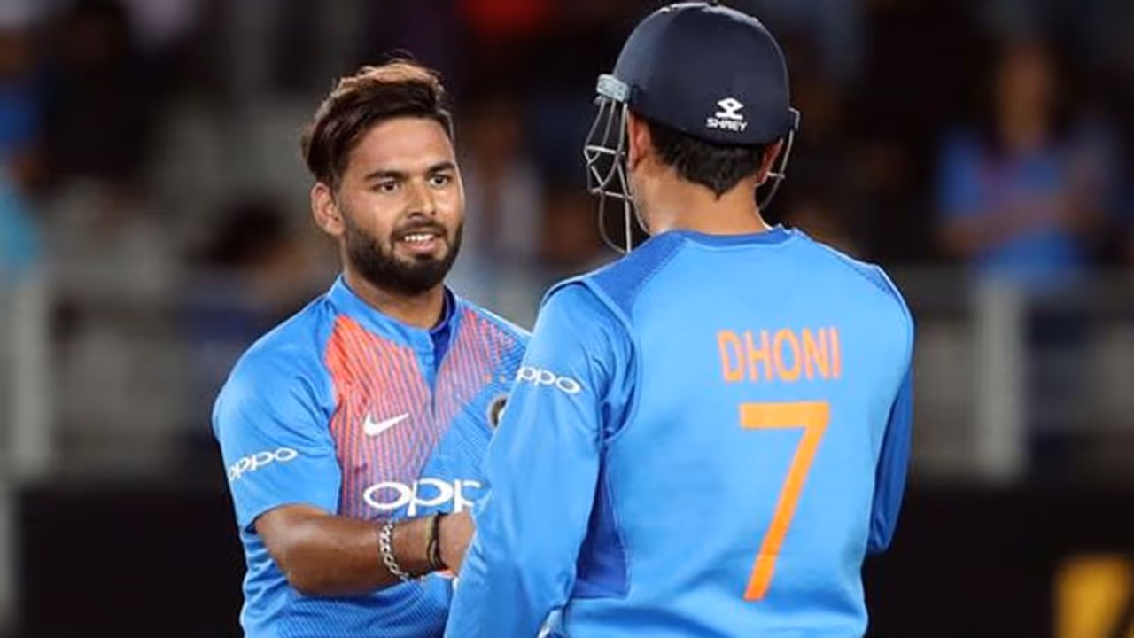 ऋषभ पंत ने तोड़ा धोनी का रिकॉर्ड, विकेट के पीछे इस मामले में बने नंबर वन