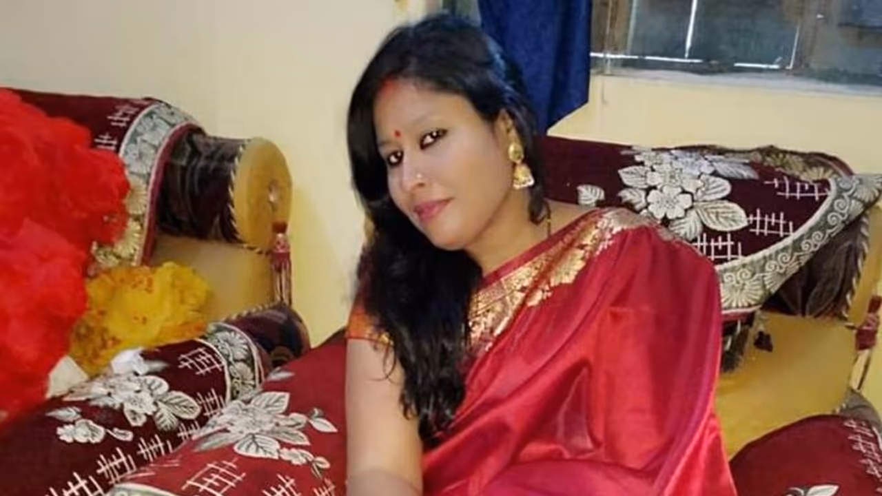 निवेदिता हत्याकांड का राज खुला, पति ने प्रेमिका के साथ रची थी साजिश निवेदिता हत्याकांड का राज खुला, पति ने प्रेमिका के साथ रची थी साजिश