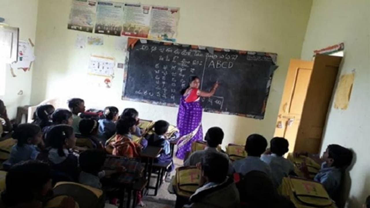 ಶಿಕ್ಷಕರ ವರ್ಗಾವಣೆ ಸಂಬಂಧ ಅಂತಿಮ ಹಂತದ ಸಭೆ ಶಿಕ್ಷಕರ ವರ್ಗಾವಣೆ ಸಂಬಂಧ ಅಂತಿಮ ಹಂತದ ಸಭೆ