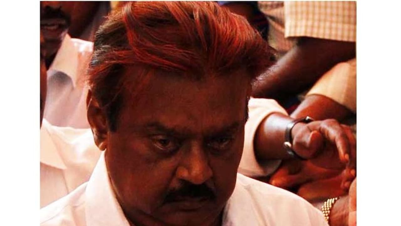 சுர்ஜித்காக கண்கள் சிவந்து.. மனம் உடைந்து கேப்டன் விஜயகாந்த் அனுப்பிய கடிதம்...!! உருகாதோர் நெஞ்சையும் உலுக்குகிறது...!!