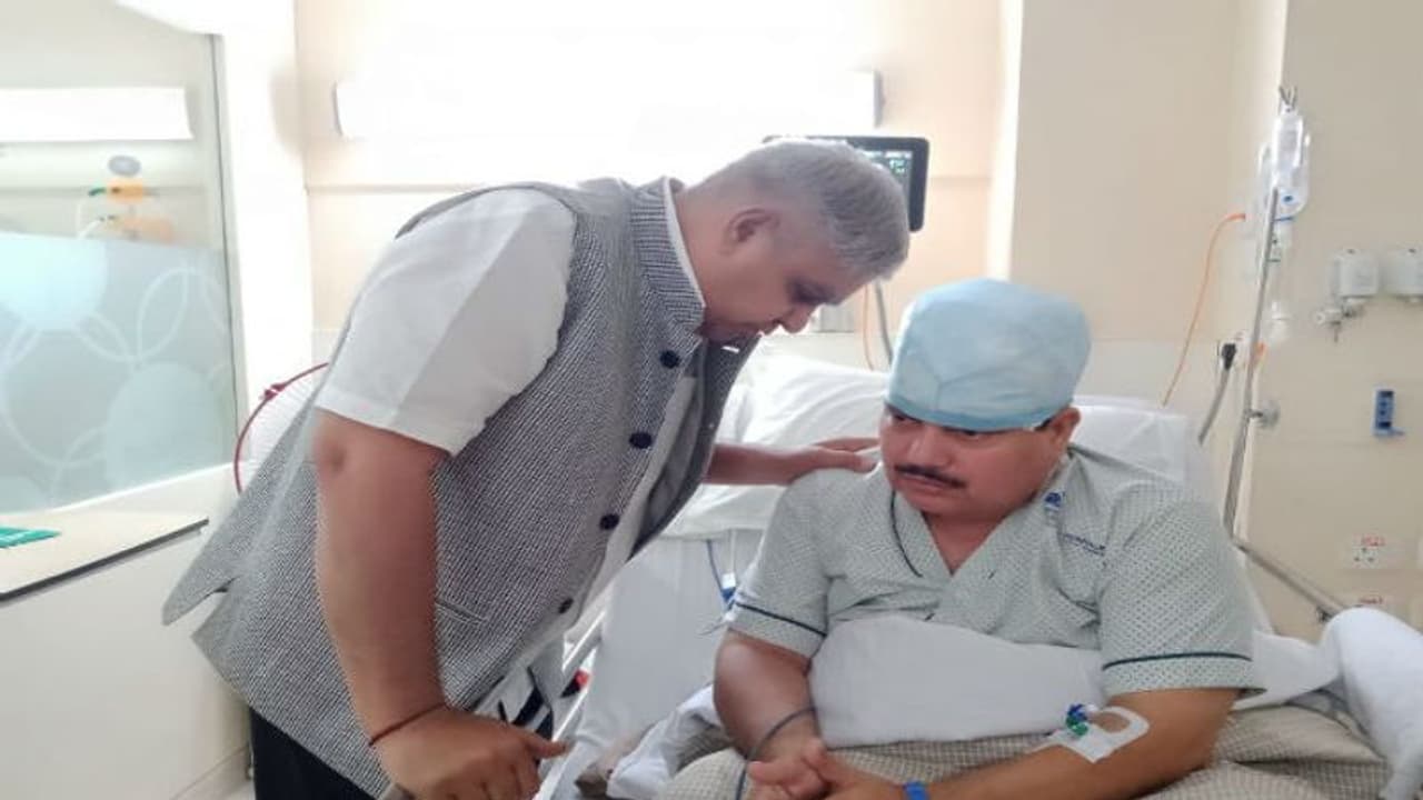 সক্রিয় রাজভবন, ভাটপাড়া কাণ্ডের জেরে ডিজি কে তলব করলেন রাজ্যপাল সক্রিয় রাজভবন, ভাটপাড়া কাণ্ডের জেরে ডিজি কে তলব করলেন রাজ্যপাল