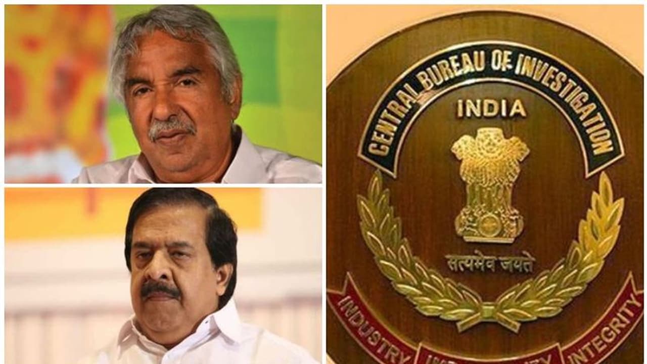 ഉമ്മൻചാണ്ടിയും ചെന്നിത്തലയും ഉള്പ്പെട്ട ടൈറ്റാനിയം കേസ് സര്ക്കാര് സിബിഐക്ക് വിട്ടു ഉമ്മൻചാണ്ടിയും ചെന്നിത്തലയും ഉള്പ്പെട്ട ടൈറ്റാനിയം കേസ് സര്ക്കാര് സിബിഐക്ക് വിട്ടു