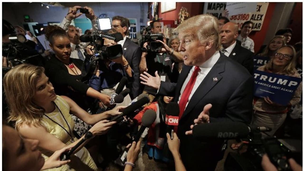 മാധ്യമപ്രവര്ത്തകരെ 'ഒതുക്കാന്' സമാഹരിക്കുന്നത് 20 ലക്ഷം ഡോളര്; പുതിയ തന്ത്രവുമായി ട്രംപ് അനുകൂലികള് മാധ്യമപ്രവര്ത്തകരെ 'ഒതുക്കാന്' സമാഹരിക്കുന്നത് 20 ലക്ഷം ഡോളര്; പുതിയ തന്ത്രവുമായി ട്രംപ് അനുകൂലികള്