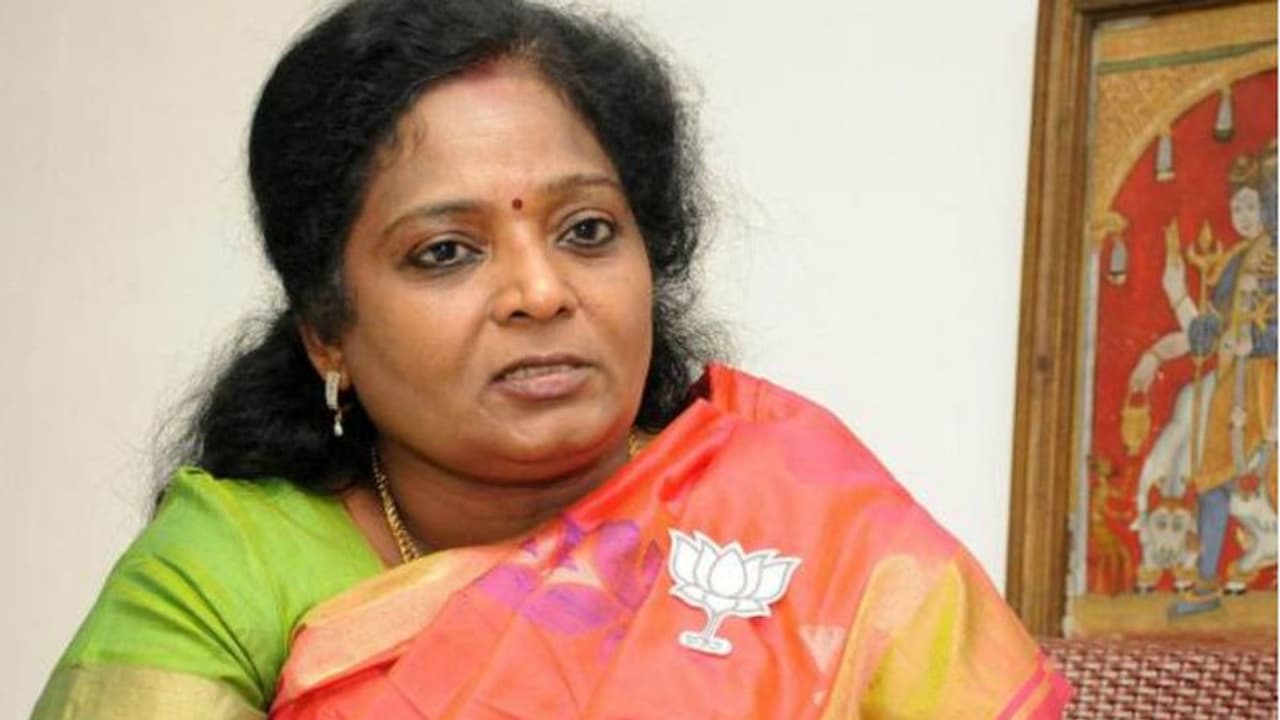 கொரோனா நோயை வெல்வோம்... மறக்காமல் தமிழ்ப் புத்தாண்டு வாழ்த்து சொன்ன தமிழிசை! கொரோனா நோயை வெல்வோம்... மறக்காமல் தமிழ்ப் புத்தாண்டு வாழ்த்து சொன்ன தமிழிசை!