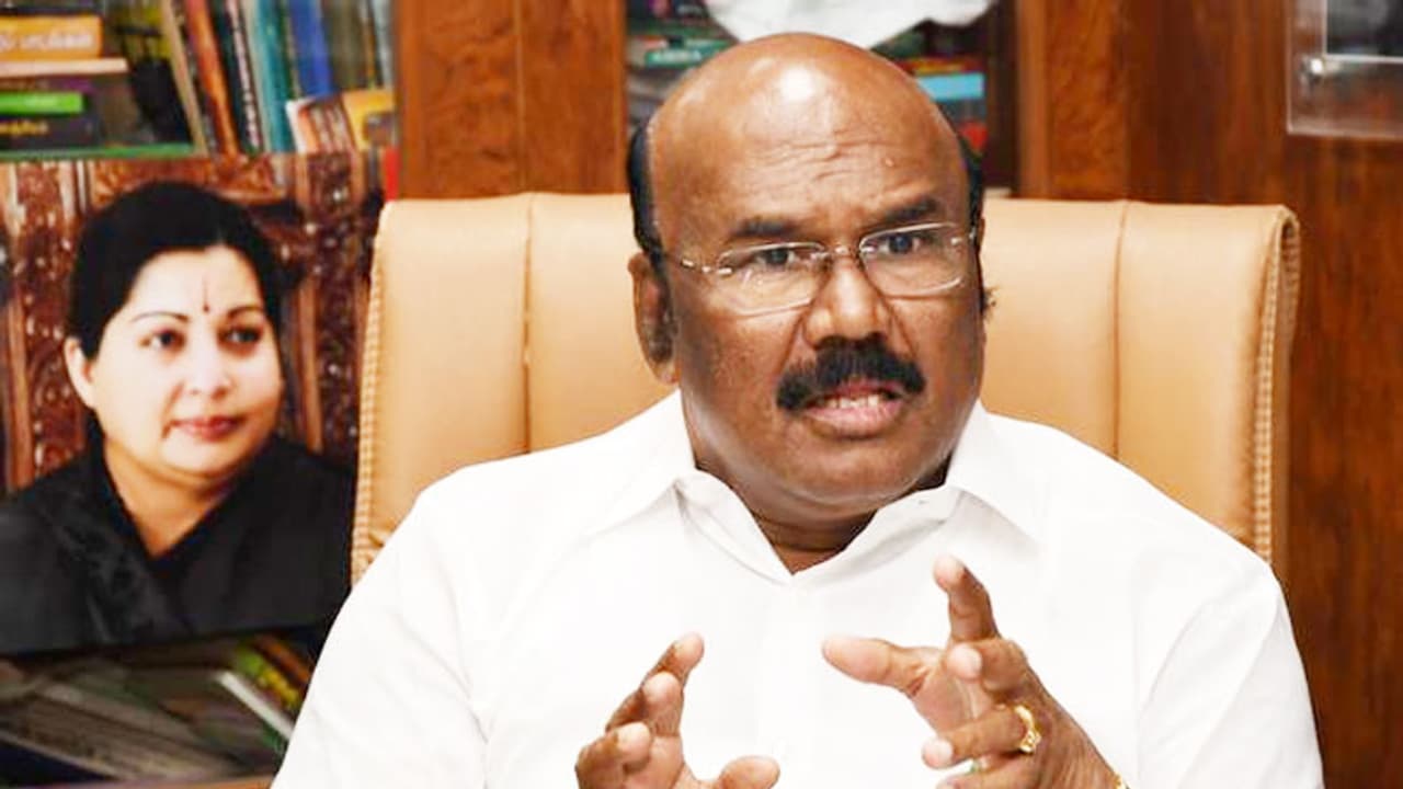 திமுக ஆட்சிக்கு வந்தால் மக்கள் அஞ்சும் நிலை வரும்... திமுக ஒரு வன்முறை கட்சி... ஜெயக்குமார் விளாசல்.! திமுக ஆட்சிக்கு வந்தால் மக்கள் அஞ்சும் நிலை வரும்... திமுக ஒரு வன்முறை கட்சி... ஜெயக்குமார் விளாசல்.!