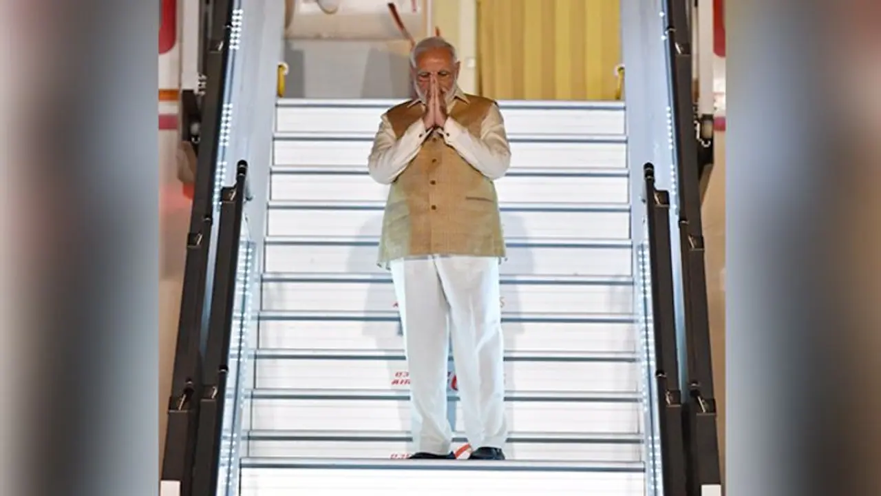 রাষ্ট্রপতির পর প্রধানমন্ত্রী, মোদীর বিমানকে আকাশসীমা ব্যবহারের অনুমতি দিল না পাকিস্তান রাষ্ট্রপতির পর প্রধানমন্ত্রী, মোদীর বিমানকে আকাশসীমা ব্যবহারের অনুমতি দিল না পাকিস্তান