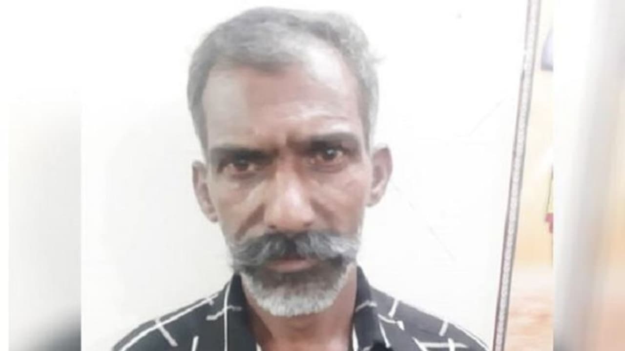 ಕೊಳ್ಳೇಗಾಲದಲ್ಲಿ 5 ಜನರ ಕೊಂದು ಗಲ್ಲು ಶಿಕ್ಷೆಗೆ ಗುರಿಯಾಗಿದ್ದವ ಅರೆಸ್ಟ್! ಕೊಳ್ಳೇಗಾಲದಲ್ಲಿ 5 ಜನರ ಕೊಂದು ಗಲ್ಲು ಶಿಕ್ಷೆಗೆ ಗುರಿಯಾಗಿದ್ದವ ಅರೆಸ್ಟ್!