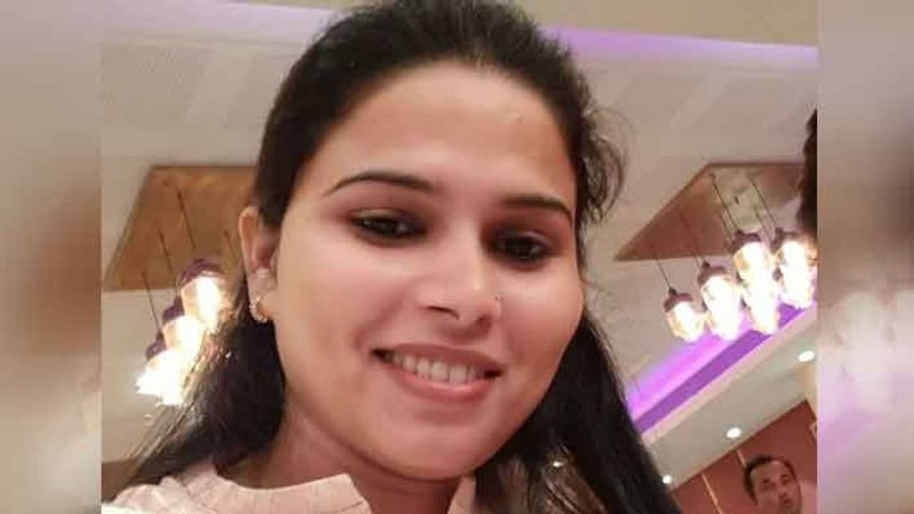 रिवॉल्वर, राइफल दुनाली रखती है ये Ex MLA, CBI ने दर्ज किया हत्या का केस