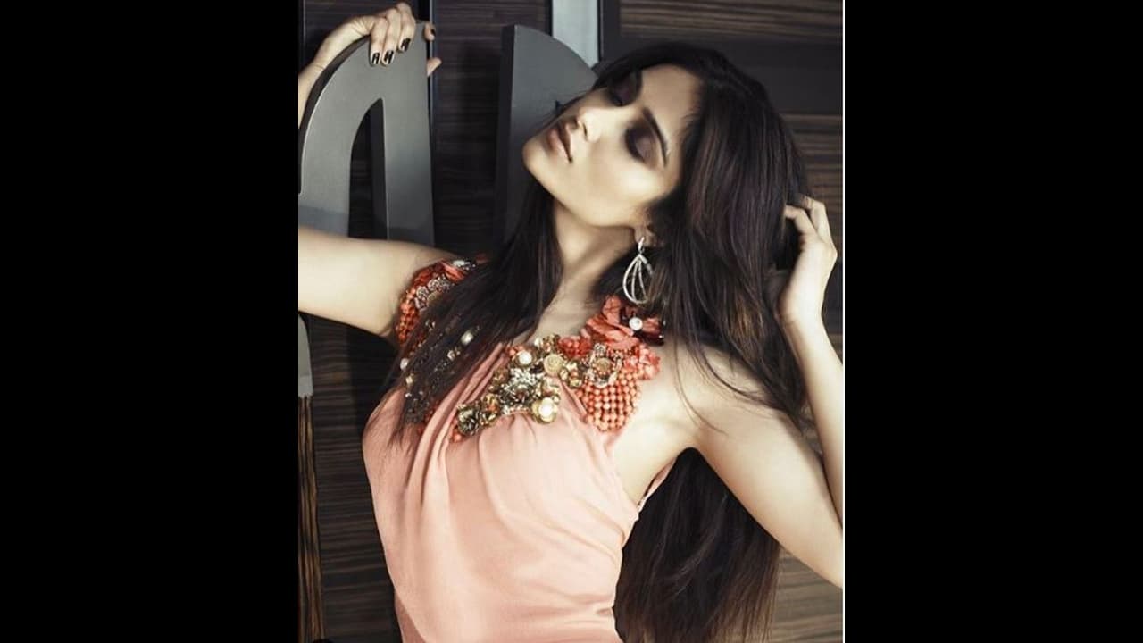 'ನೀವು ಕನ್ಯತ್ವ ಕಳೆದುಕೊಂಡಿದ್ದು ಯಾವಾಗ'? ಎಂದವನಿಗೆ ಚಳಿ ಬಿಡಿಸಿದ ಇಲಿಯಾನ!