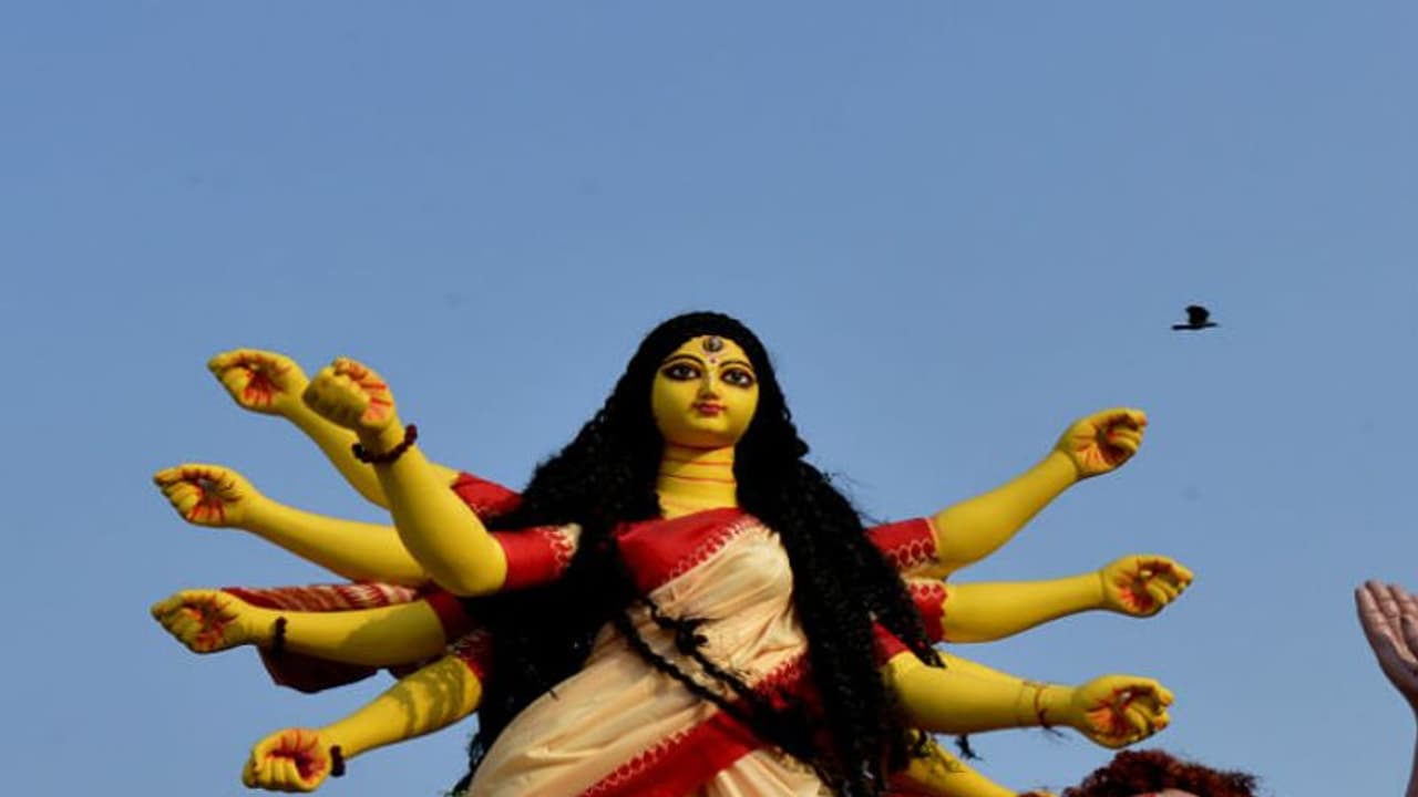 সাদা কালোর রামধনুতে এবার হরিদেবপুর ৪১ পল্লী সাদা কালোর রামধনুতে এবার হরিদেবপুর ৪১ পল্লী