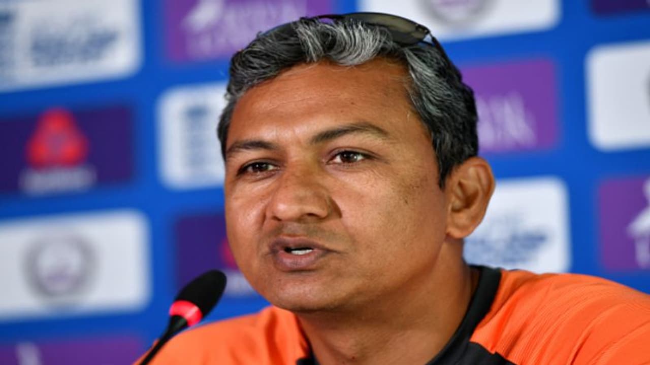 ಬಾಂಗ್ಲಾದೇಶ ಆಫರ್ ತಿರಸ್ಕರಿಸಿದ ಸಂಜಯ್ ಬಂಗಾರ್! ಬಾಂಗ್ಲಾದೇಶ ಆಫರ್ ತಿರಸ್ಕರಿಸಿದ ಸಂಜಯ್ ಬಂಗಾರ್!