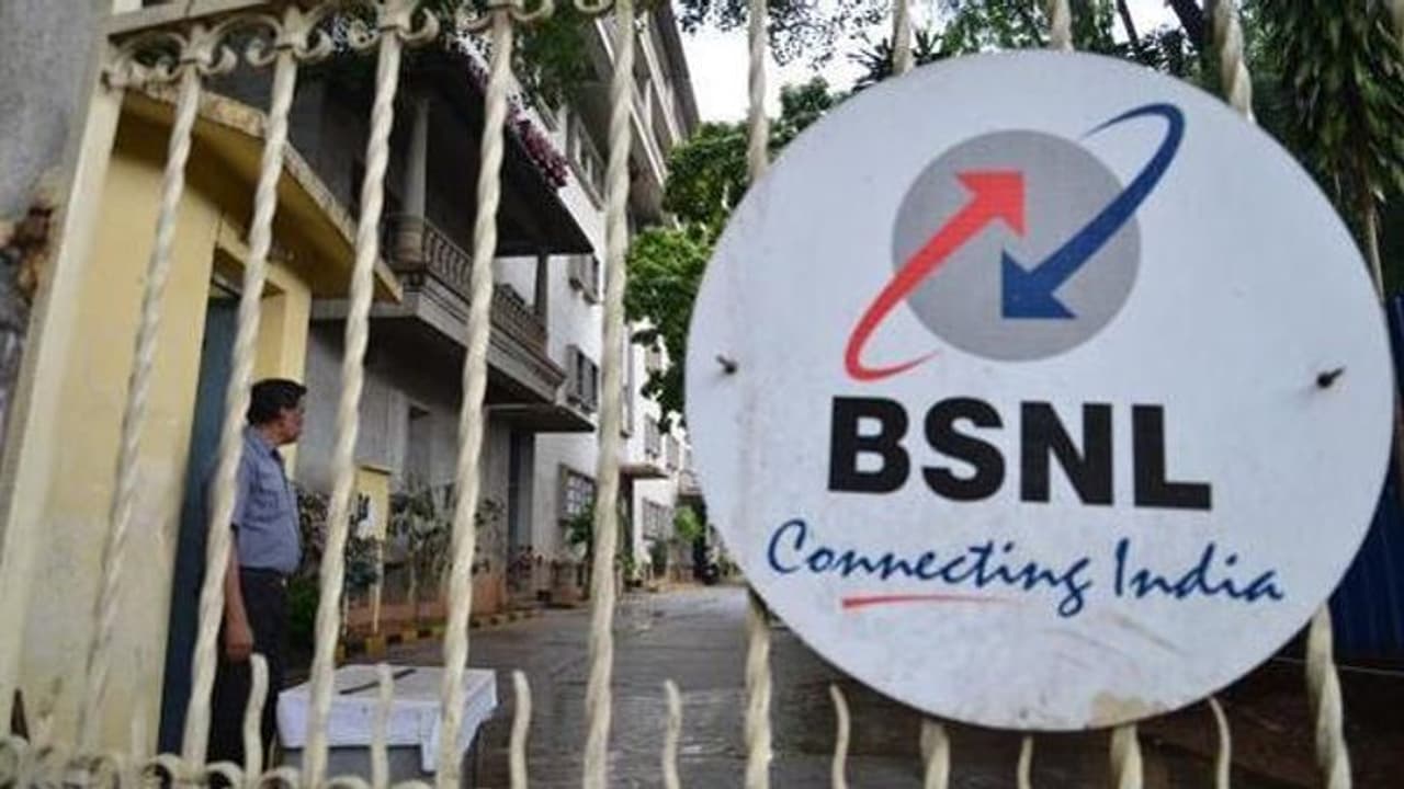 চিনা পন্য ব্যবহারে নিষেধ বিএসএনএল কে, আত্ম নির্ভর ভারতের পথে পদক্ষেপ কেন্দ্রের