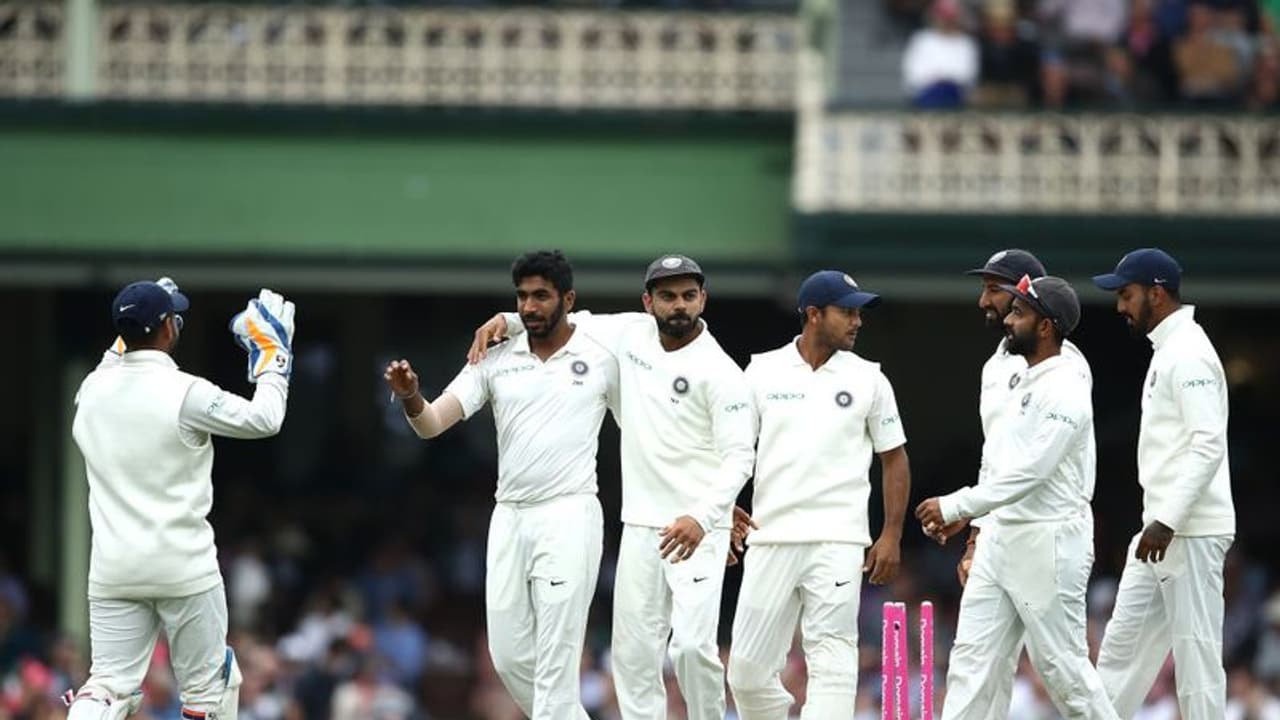 ദക്ഷിണാഫ്രിക്കയ്ക്കെതിരായ ടെസ്റ്റ് പരമ്പരക്ക് മുമ്പ് ഇന്ത്യക്ക് കനത്ത തിരിച്ചടി; സൂപ്പര്താരം പുറത്ത് ദക്ഷിണാഫ്രിക്കയ്ക്കെതിരായ ടെസ്റ്റ് പരമ്പരക്ക് മുമ്പ് ഇന്ത്യക്ക് കനത്ത തിരിച്ചടി; സൂപ്പര്താരം പുറത്ത്