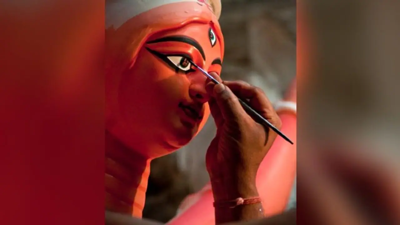 ইচ্ছেপূরণ করতে এই বছর চলে আসুন কুমোরটুলি সর্বজনীনে ইচ্ছেপূরণ করতে এই বছর চলে আসুন কুমোরটুলি সর্বজনীনে