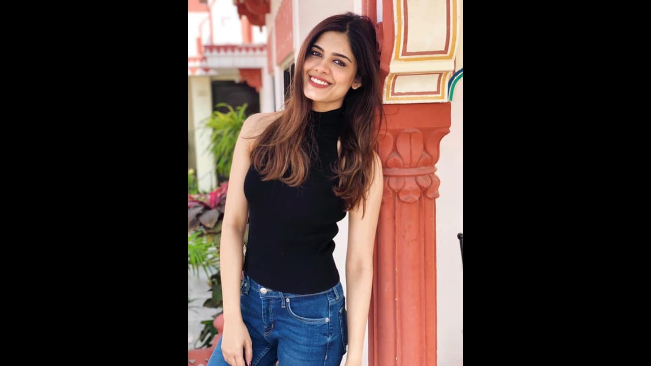 ಬಾಲಿವುಡ್‌ನಿಂದ ಹಾರಿ ’ರಾಬರ್ಟ್’ ಗಾಗಿ ಹಾರಿ ಬಂದ ಭದ್ರಾವತಿ ಹುಡುಗಿ!