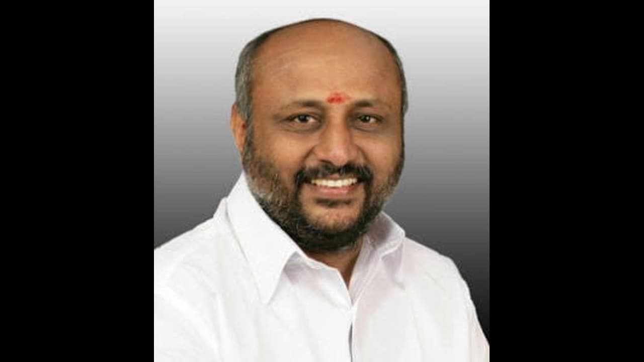 பாஜக தலைவர் பதவி கிடைக்குமோ கிடைக்காதோங்கிற காண்டு...!! ஸ்டாலினை புகழ்ந்து தள்ளிய அரசியல் புள்ளி...!! பாஜக தலைவர் பதவி கிடைக்குமோ கிடைக்காதோங்கிற காண்டு...!! ஸ்டாலினை புகழ்ந்து தள்ளிய அரசியல் புள்ளி...!!