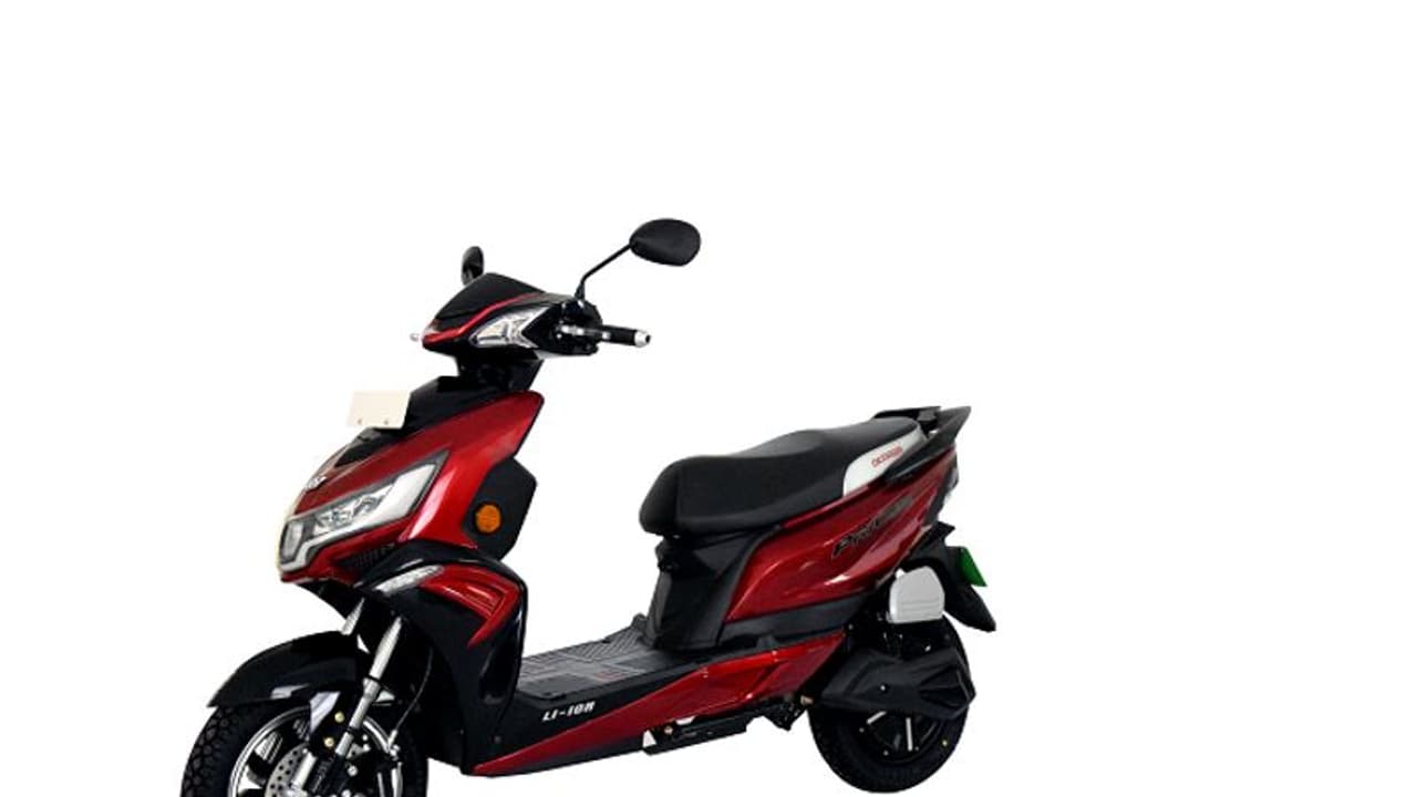 ಒಕಿನಾವ ಪ್ರೈಸ್ ಪ್ರೋ ಸ್ಕೂಟರ್; ಮನೆಯಲ್ಲೇ ಚಾರ್ಜ್ ಮಾಡಿ 110 ಕಿ.ಮೀ ಪ್ರಯಾಣಿಸಿ!
