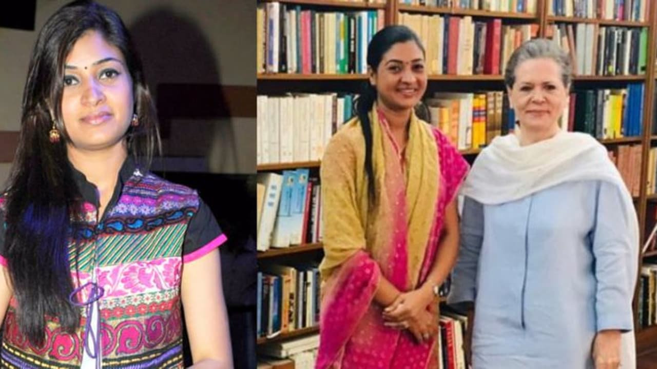 അൽക്ക ലാമ്പ ആം ആദ്മി പാർട്ടി വിട്ടു; കോണ്ഗ്രസിലേക്കെന്ന് സൂചന അൽക്ക ലാമ്പ ആം ആദ്മി പാർട്ടി വിട്ടു; കോണ്ഗ്രസിലേക്കെന്ന് സൂചന