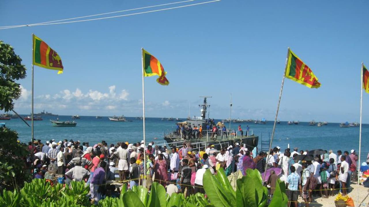 சீனாக்காரனிடமிருந்து தப்பிக்கனும்னா கட்சத் தீவை மீட்கனும்.. எச்சரித்த சென்னை பல்கலை பேராசிரியர் அதிரடி கைது. சீனாக்காரனிடமிருந்து தப்பிக்கனும்னா கட்சத் தீவை மீட்கனும்.. எச்சரித்த சென்னை பல்கலை பேராசிரியர் அதிரடி கைது.