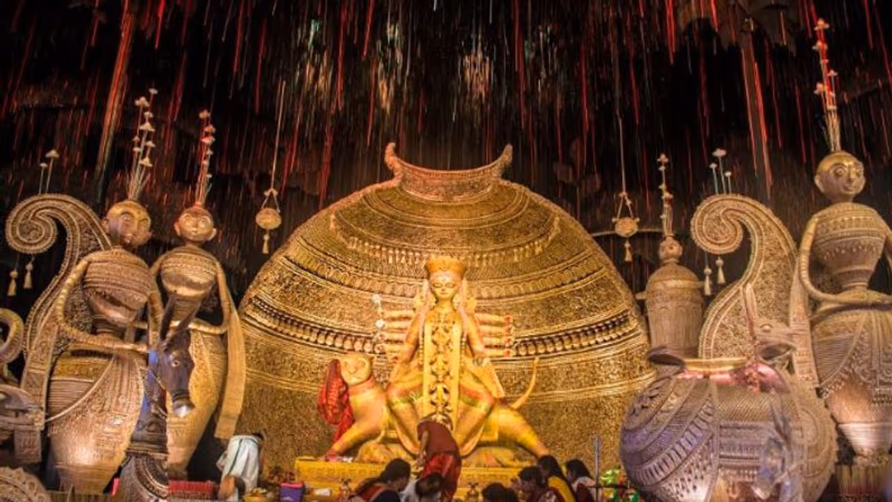 সাম্প্রদায়িক সম্প্রীতির বার্তা নিয়ে এবারের ত্রিধারা সম্মিলনীর শারোদোৎসব সাম্প্রদায়িক সম্প্রীতির বার্তা নিয়ে এবারের ত্রিধারা সম্মিলনীর শারোদোৎসব