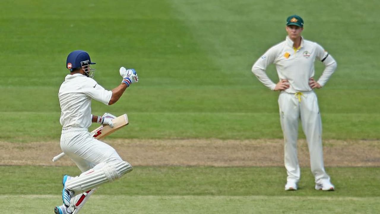കോലിയോ സ്മിത്തോ കേമന്; മറുപടിയുമായി ഷെയ്ന് വോണ് കോലിയോ സ്മിത്തോ കേമന്; മറുപടിയുമായി ഷെയ്ന് വോണ്