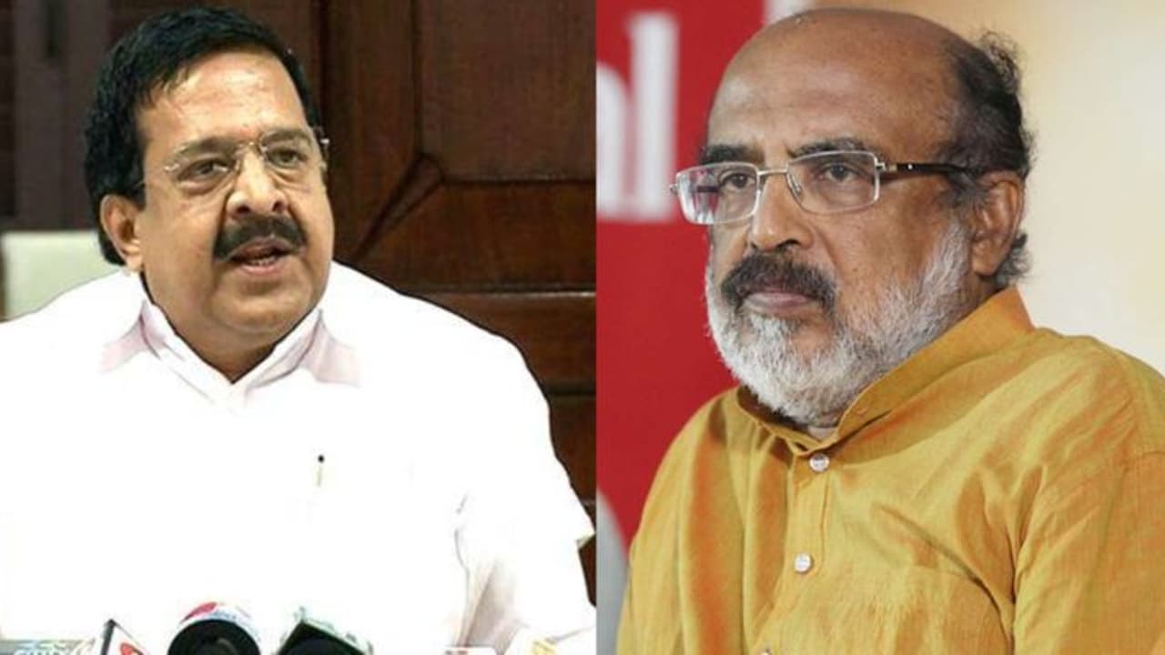 കിഫ്ബി ഓഡിറ്റ്; ധനമന്ത്രിയുടെ വാദം തള്ളി ചെന്നിത്തല, സര്ക്കാരിന്റെ ശ്രമം ജനങ്ങളുടെ കണ്ണില് പൊടിയിടാനെന്നും ആരോപണം കിഫ്ബി ഓഡിറ്റ്; ധനമന്ത്രിയുടെ വാദം തള്ളി ചെന്നിത്തല, സര്ക്കാരിന്റെ ശ്രമം ജനങ്ങളുടെ കണ്ണില് പൊടിയിടാനെന്നും ആരോപണം