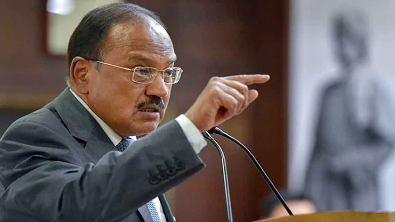 NSA अजित डोभाल का बड़ा खुलासा 'क्या हम तुम्हें चूड़ियां भेज दें?' पाक का कोड वर्ड ट्रेस NSA अजित डोभाल का बड़ा खुलासा 'क्या हम तुम्हें चूड़ियां भेज दें?' पाक का कोड वर्ड ट्रेस