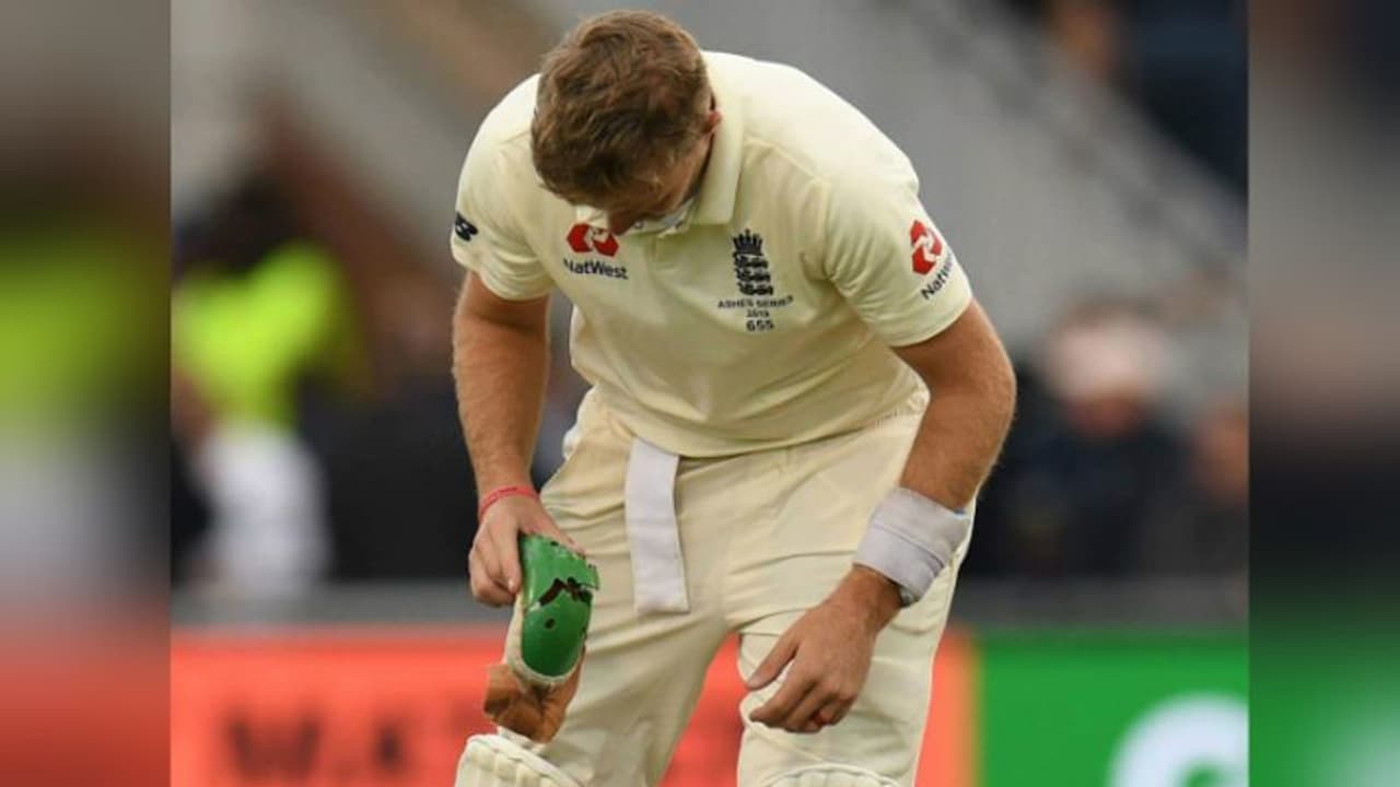 చితక్కొట్టిన కేశవ్ మహరాజ్: ఇంగ్లాండు కెప్టెన్ జో రూట్ చెత్త రికార్డు చితక్కొట్టిన కేశవ్ మహరాజ్: ఇంగ్లాండు కెప్టెన్ జో రూట్ చెత్త రికార్డు