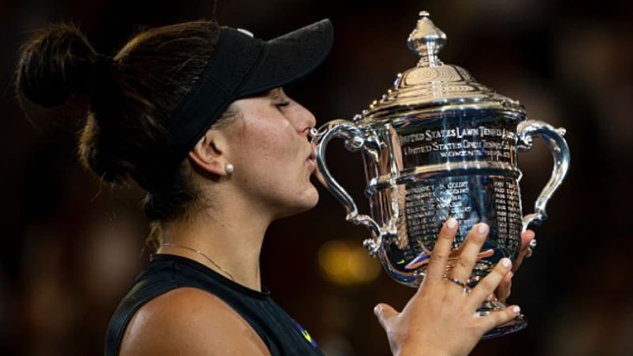 ಕೆನಡಾ ಹುಡುಗಿ ಆಂಡ್ರಿಕ್ಸ್ US ಓಪನ್ ಒಡತಿ ಕೆನಡಾ ಹುಡುಗಿ ಆಂಡ್ರಿಕ್ಸ್ US ಓಪನ್ ಒಡತಿ